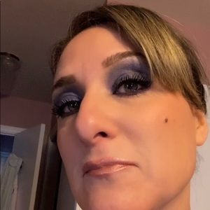 Meet your Posher, Alicia